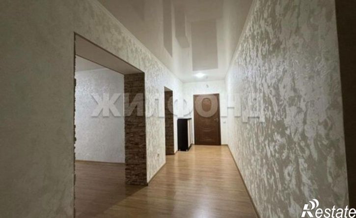 3-комн квартира улица Богдана Хмельницкого, 152,  д. 152