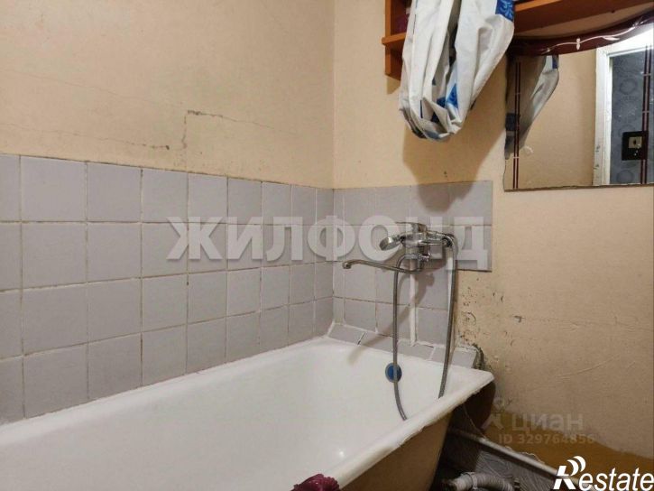 2-комн квартира пр-кт Дружбы Народов, 20,  д. 20