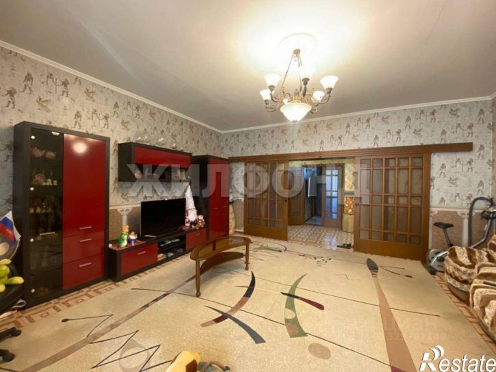 4-комн квартира ул Вяткина, 33а,  д. 33а
