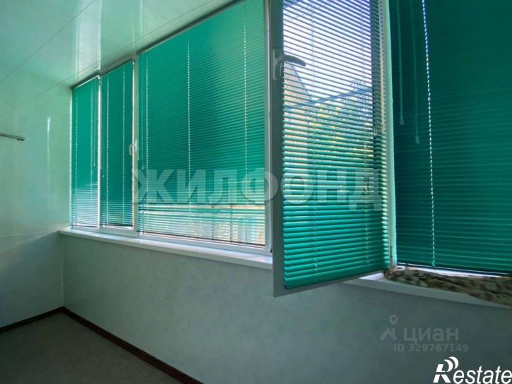 4-комн квартира ул Вяткина, 33а,  д. 33а