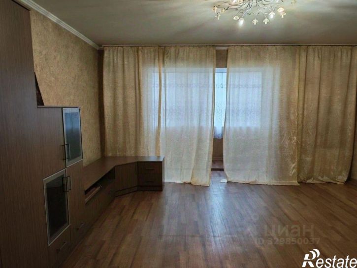 3-комн квартира ул Пирятинская, 38,  д. 38