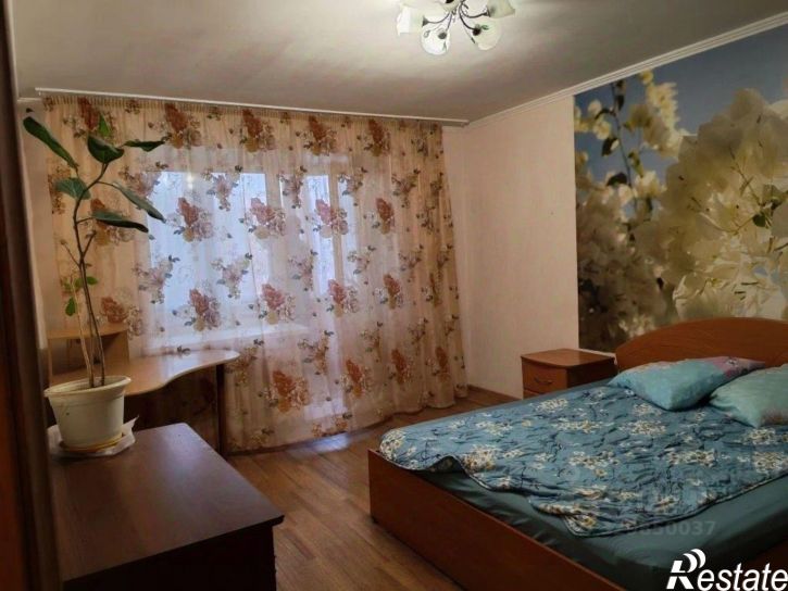3-комн квартира ул Пирятинская, 38,  д. 38
