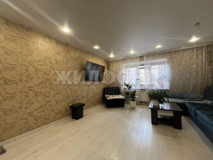 2-комн квартира Авиаторов ул., д.6