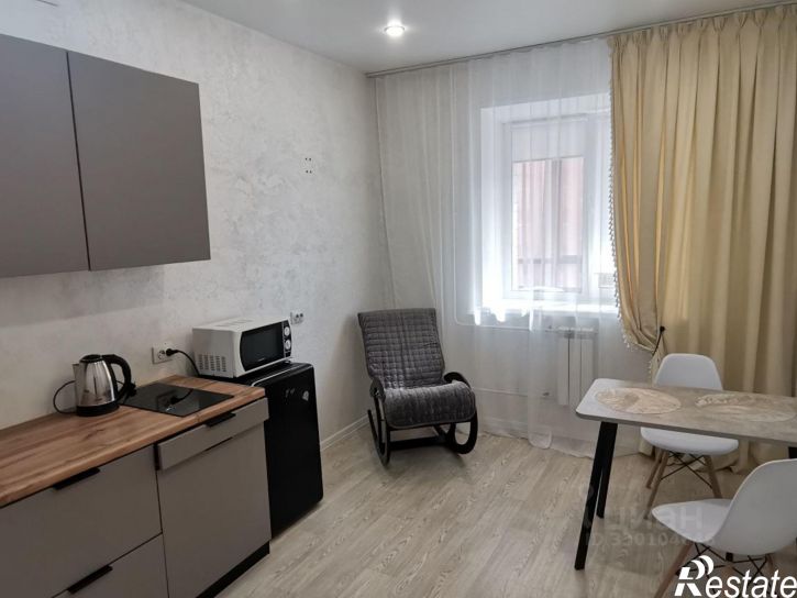 1-комн квартира улица Авиаторов, 8,  д. 8