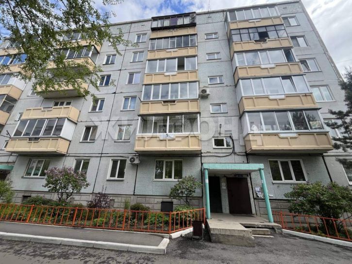 2-комн квартира Крылова ул., д.102