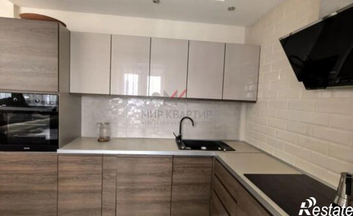 3-комн квартира пр-кт Дружбы Народов, 43,  д. 43