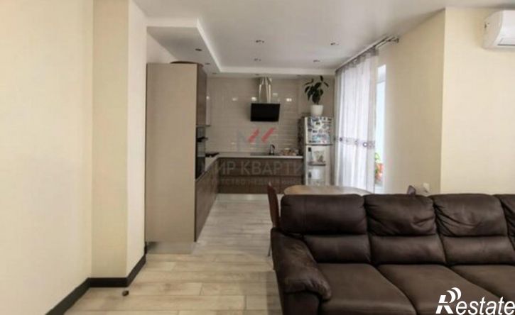 3-комн квартира пр-кт Дружбы Народов, 43,  д. 43