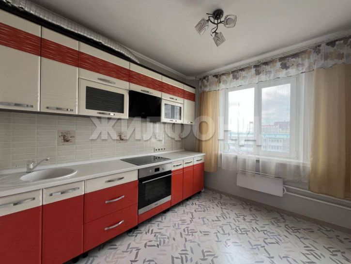 2-комн квартира Крылова ул., д.102