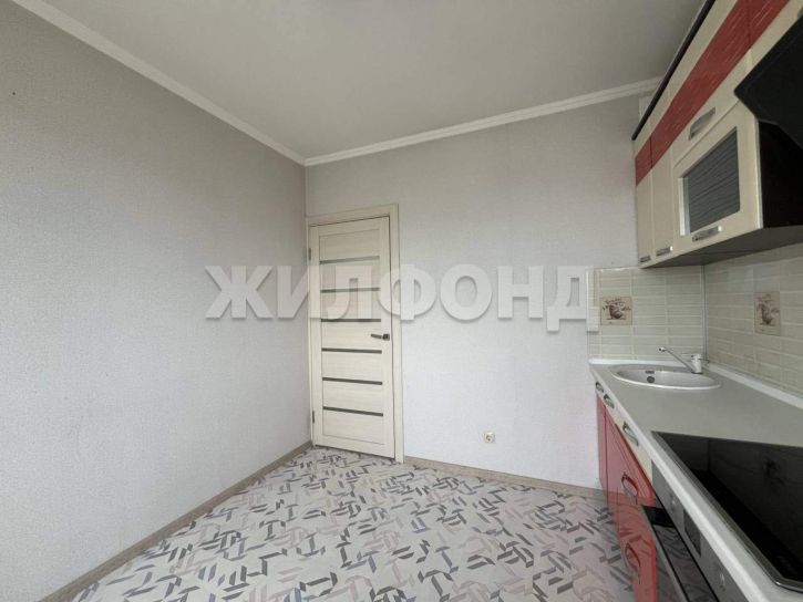 2-комн квартира Крылова ул., д.102