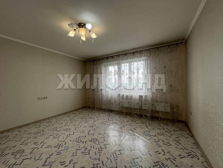 2-комн квартира Крылова ул., д.102
