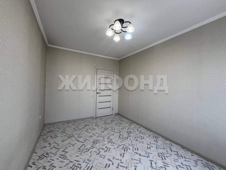 2-комн квартира Крылова ул., д.102