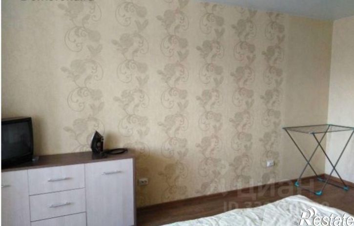 1-комн квартира ул Авиаторов, 10,  д. 10
