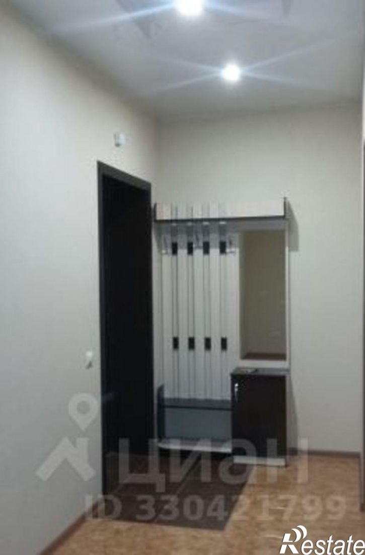 1-комн квартира ул Авиаторов, 10,  д. 10