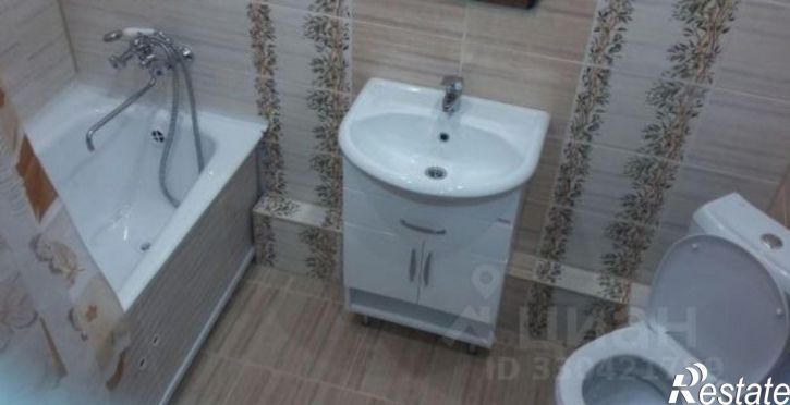1-комн квартира ул Авиаторов, 10,  д. 10