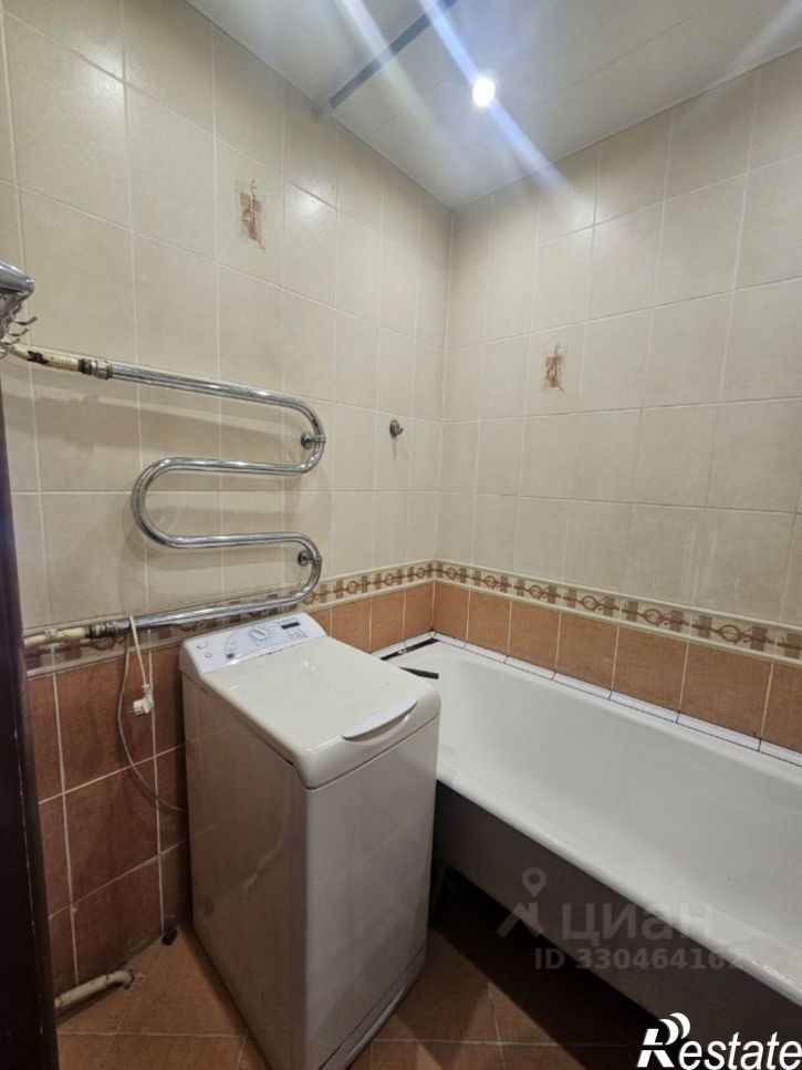 2-комн квартира улица Крылова, 106 к3,  д. 106 к3