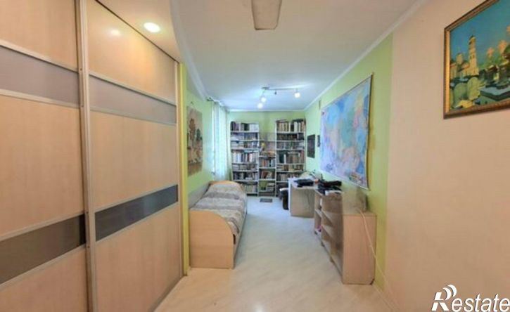 4-комн квартира ул Торосова, 17,  д. 17