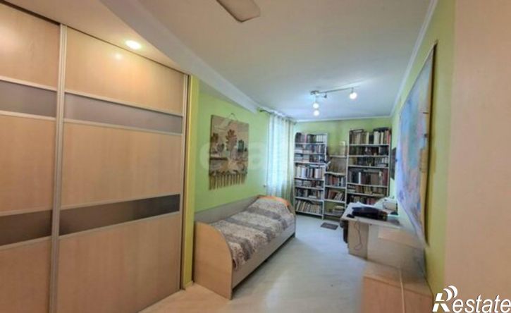4-комн квартира ул Торосова, 17,  д. 17