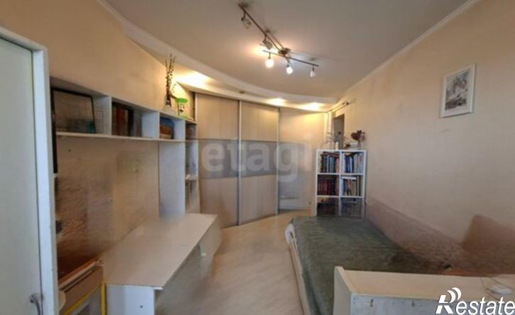 4-комн квартира ул Торосова, 17,  д. 17