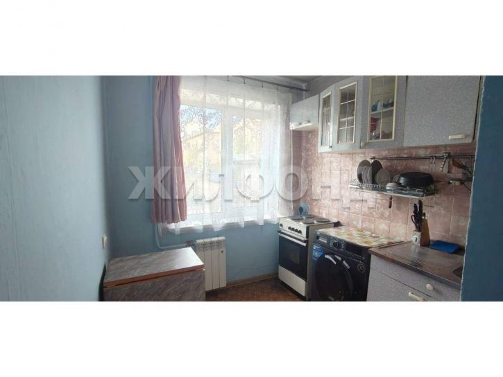 3-комн квартира Пирятинская ул., д.17