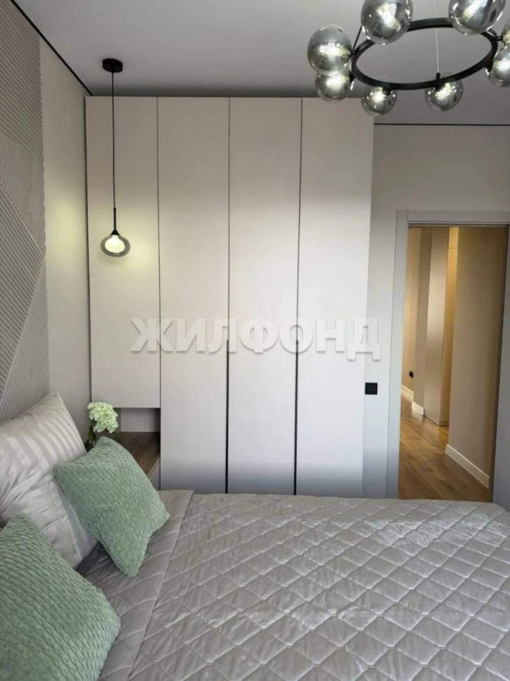 2-комн квартира Авиаторов ул., д.5