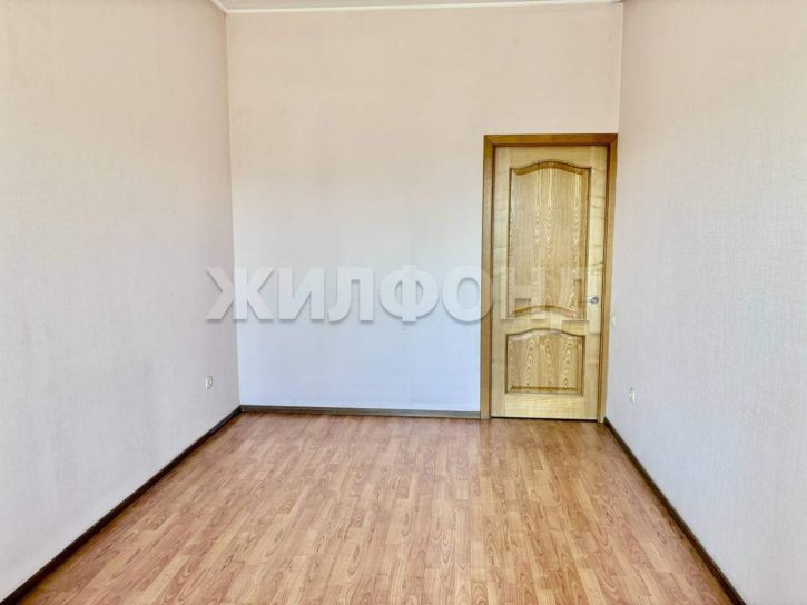 2-комн квартира Комарова ул., д.24