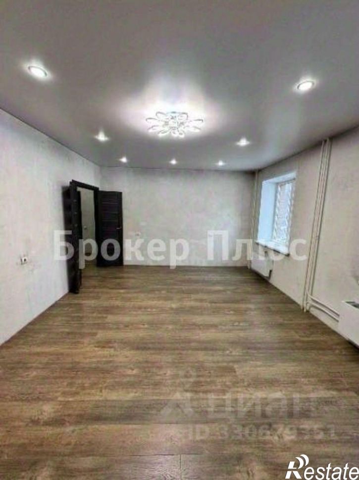 2-комн квартира улица Крылова, 46,  д. 46