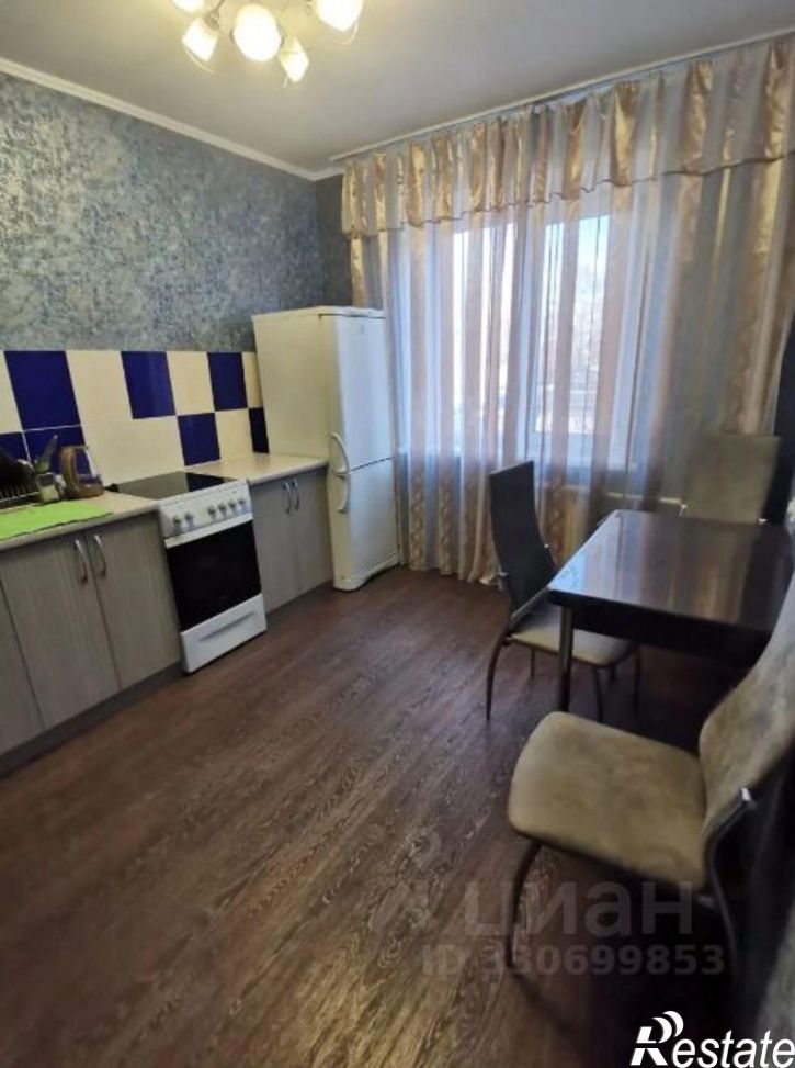 2-комн квартира улица Комарова, 20,  д. 20
