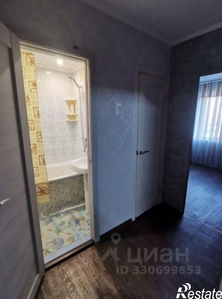 2-комн квартира улица Комарова, 20,  д. 20