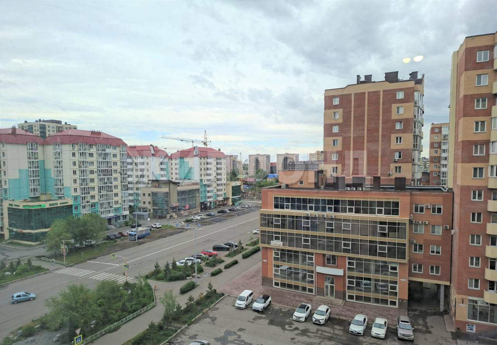 Купить квартиру за 10 000 000 рублей на Кирова ул., д.118
