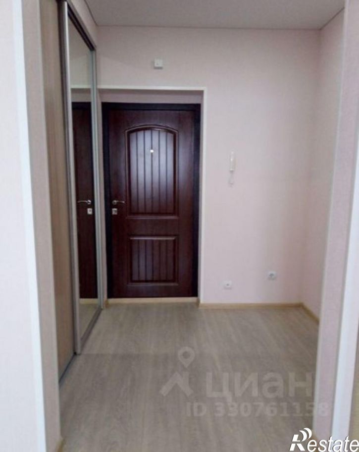 1-комн квартира улица Комарова, 9Б,  д. 9Б