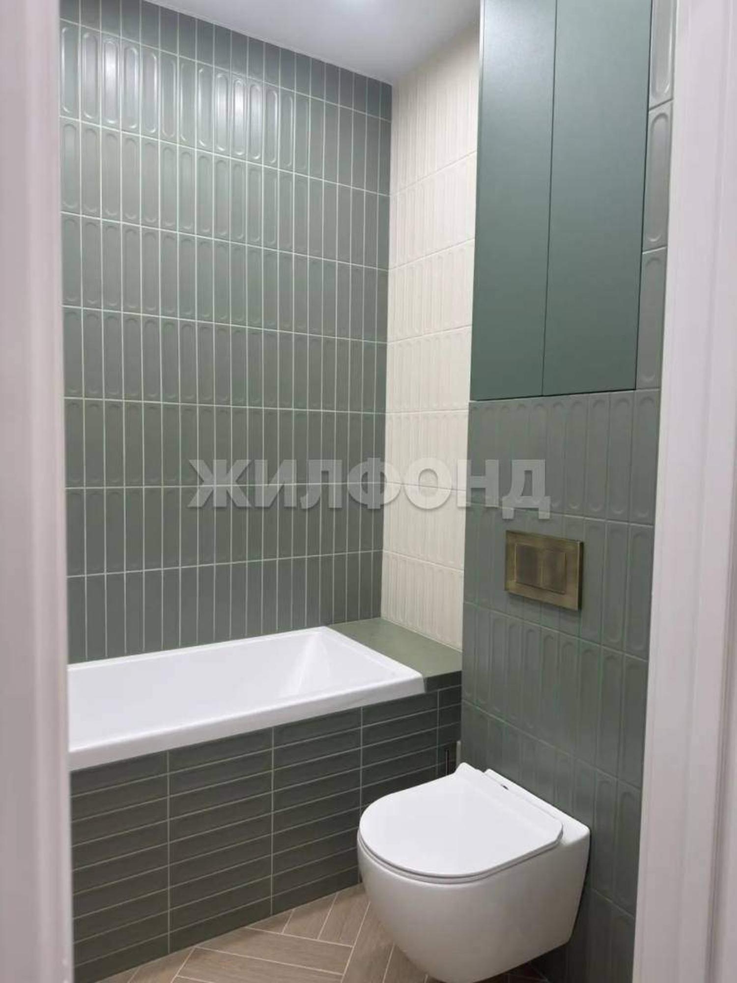 Купить квартиру за 10 200 000 рублей на Комарова ул., д.7