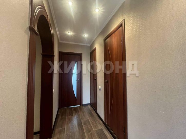 4-комн квартира Крылова ул., д.100