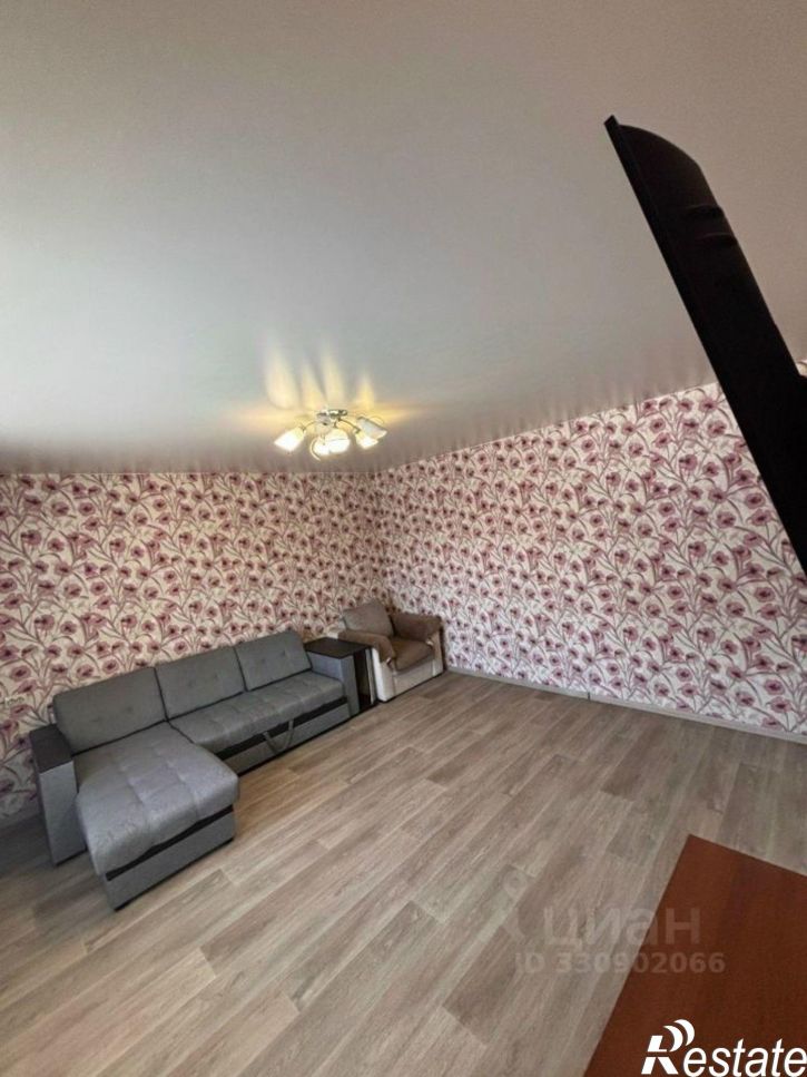 2-комн квартира улица Комарова, 20,  д. 20