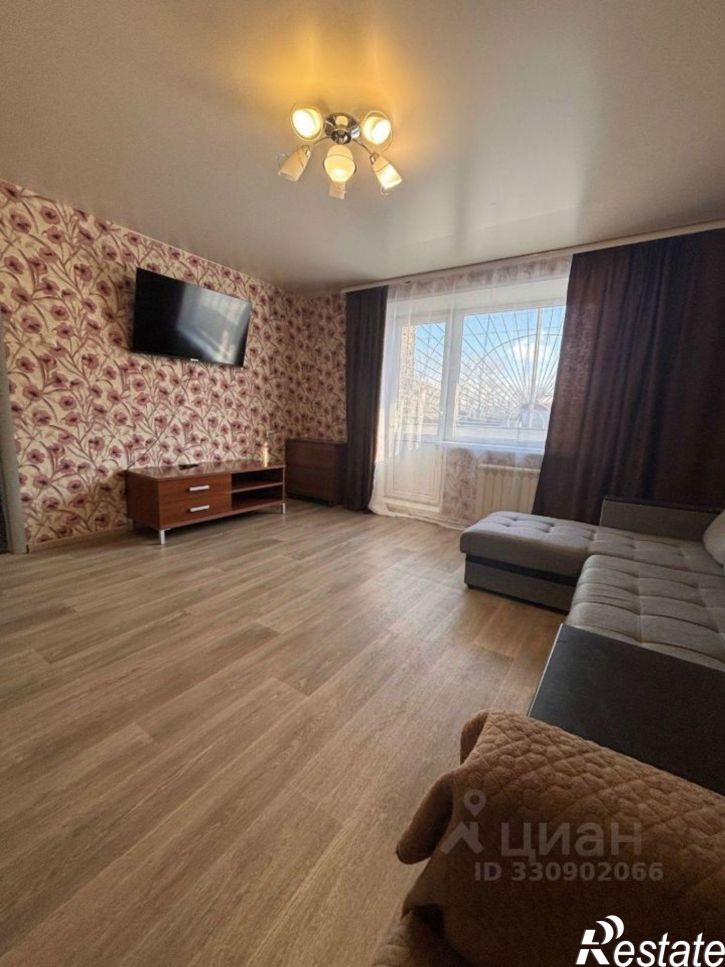 2-комн квартира улица Комарова, 20,  д. 20