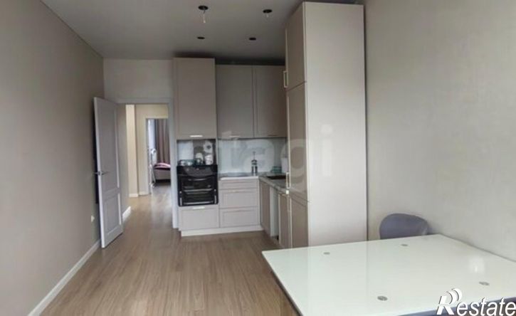 3-комн квартира улица Авиаторов, 6,  д. 6