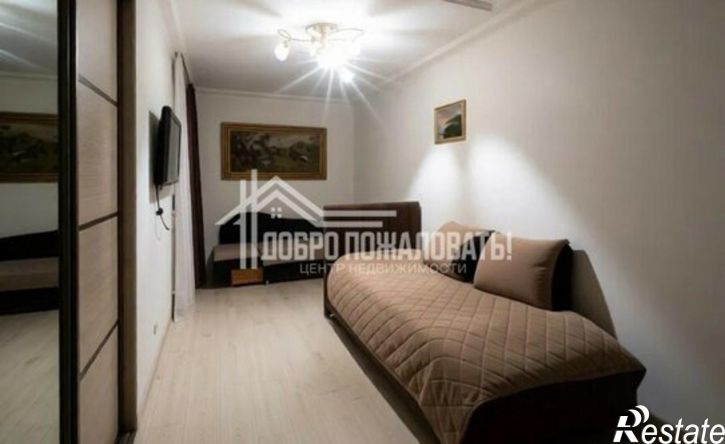 3-комн квартира ул Торосова, 17,  д. 17