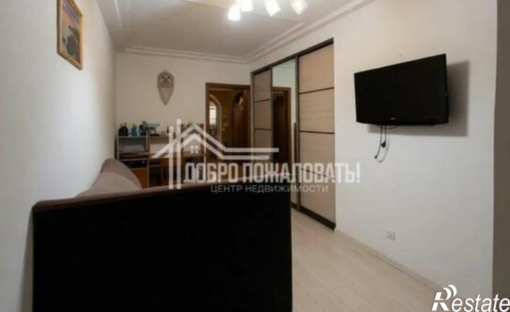 3-комн квартира ул Торосова, 17,  д. 17