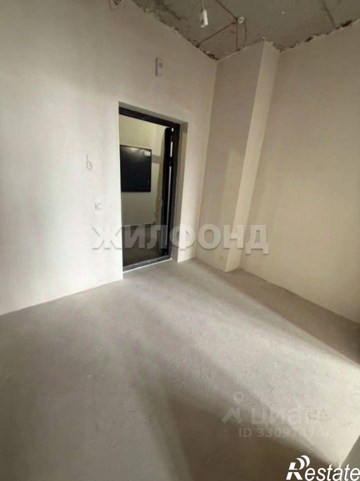 2-комн квартира улица Комарова, 7А,  д. 7А