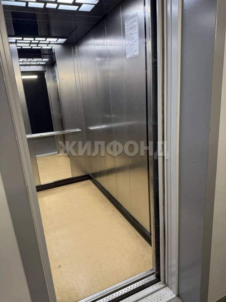 2-комн квартира Комарова ул., д.7А