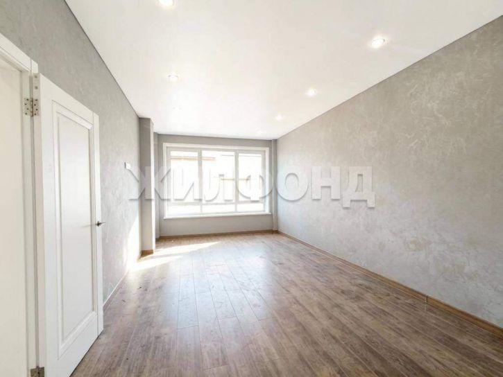 2-комн квартира Генерала Тихонова ул., д.7
