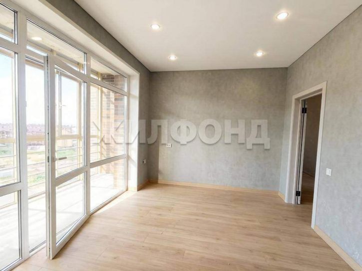 3-комн квартира Генерала Тихонова ул., д.7