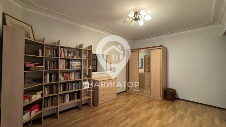 4-комн квартира Чехова, 54