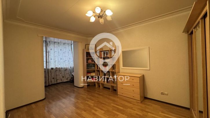 4-комн квартира Чехова, 54