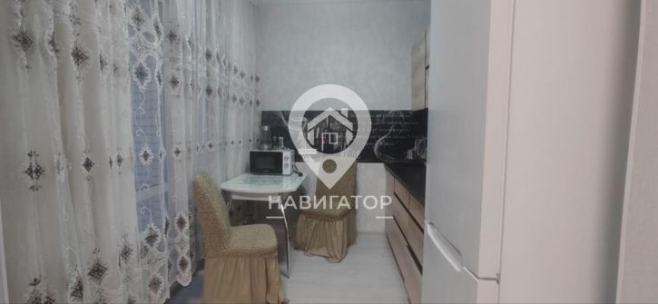 1-комн квартира Генерала Тихонова, 8