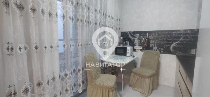 1-комн квартира Генерала Тихонова, 8
