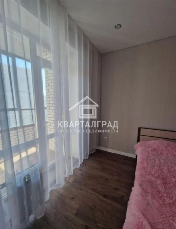 2-комн квартира Генерала Тихонова, 8