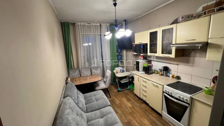2-комн квартира Маршала Жукова, 89