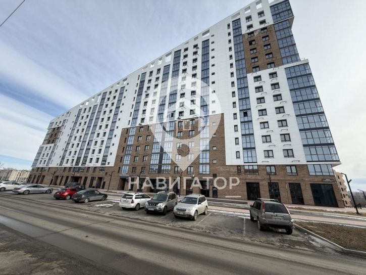 1-комн квартира Комарова,  7