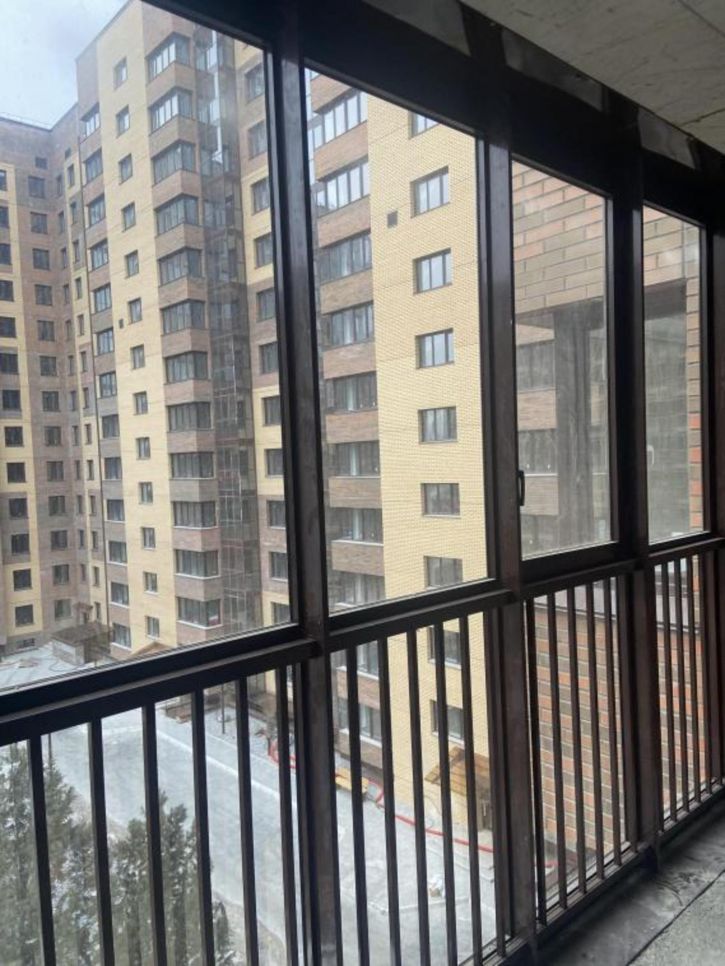 3-комн квартира Генерала Тихонова, 5