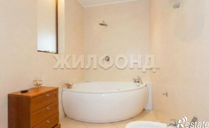 3-комн квартира ул Чехова, 56,  д. 56